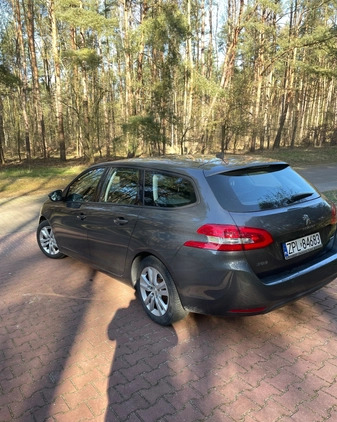 Peugeot 308 cena 39900 przebieg: 82700, rok produkcji 2017 z Szczecin małe 106